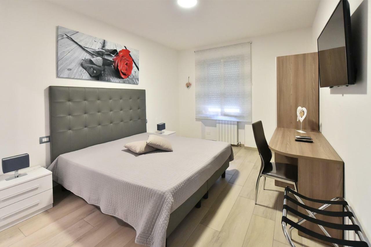 Отель Casa Casu Рим Экстерьер фото